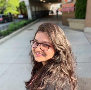 Meet your Posher, Helly